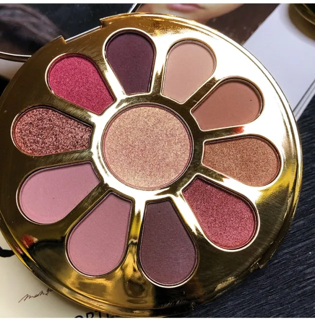 11 Color Shimmer Eyeshadow Palette in Sparkling Case