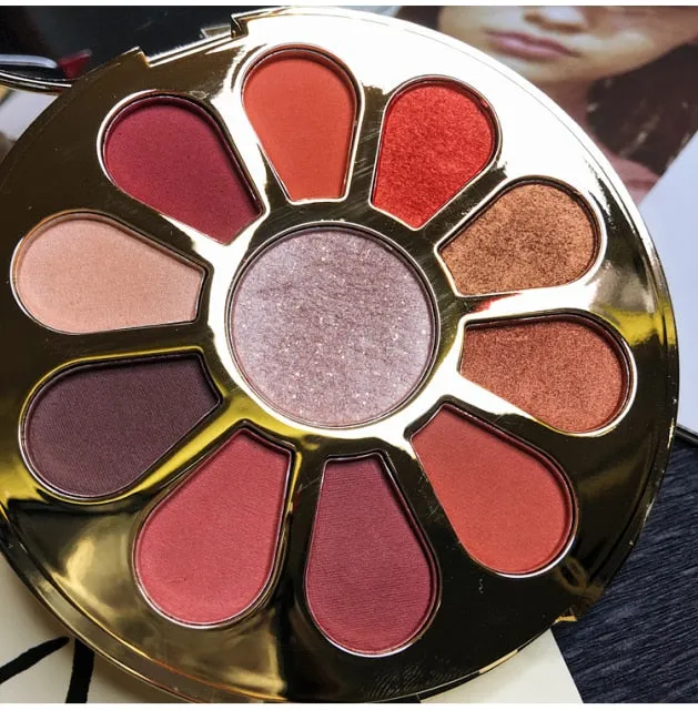 11 Color Shimmer Eyeshadow Palette in Sparkling Case