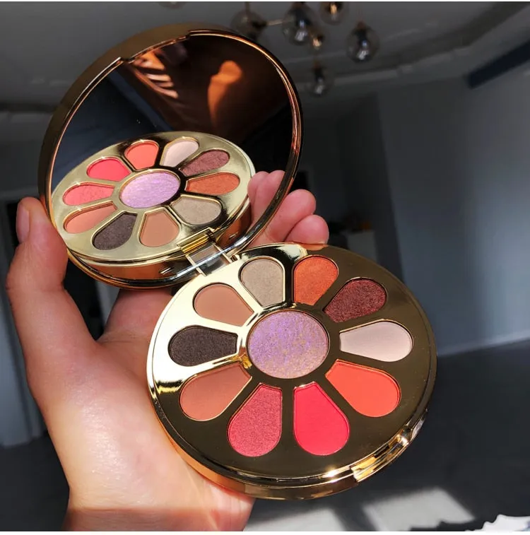 11 Color Shimmer Eyeshadow Palette in Sparkling Case