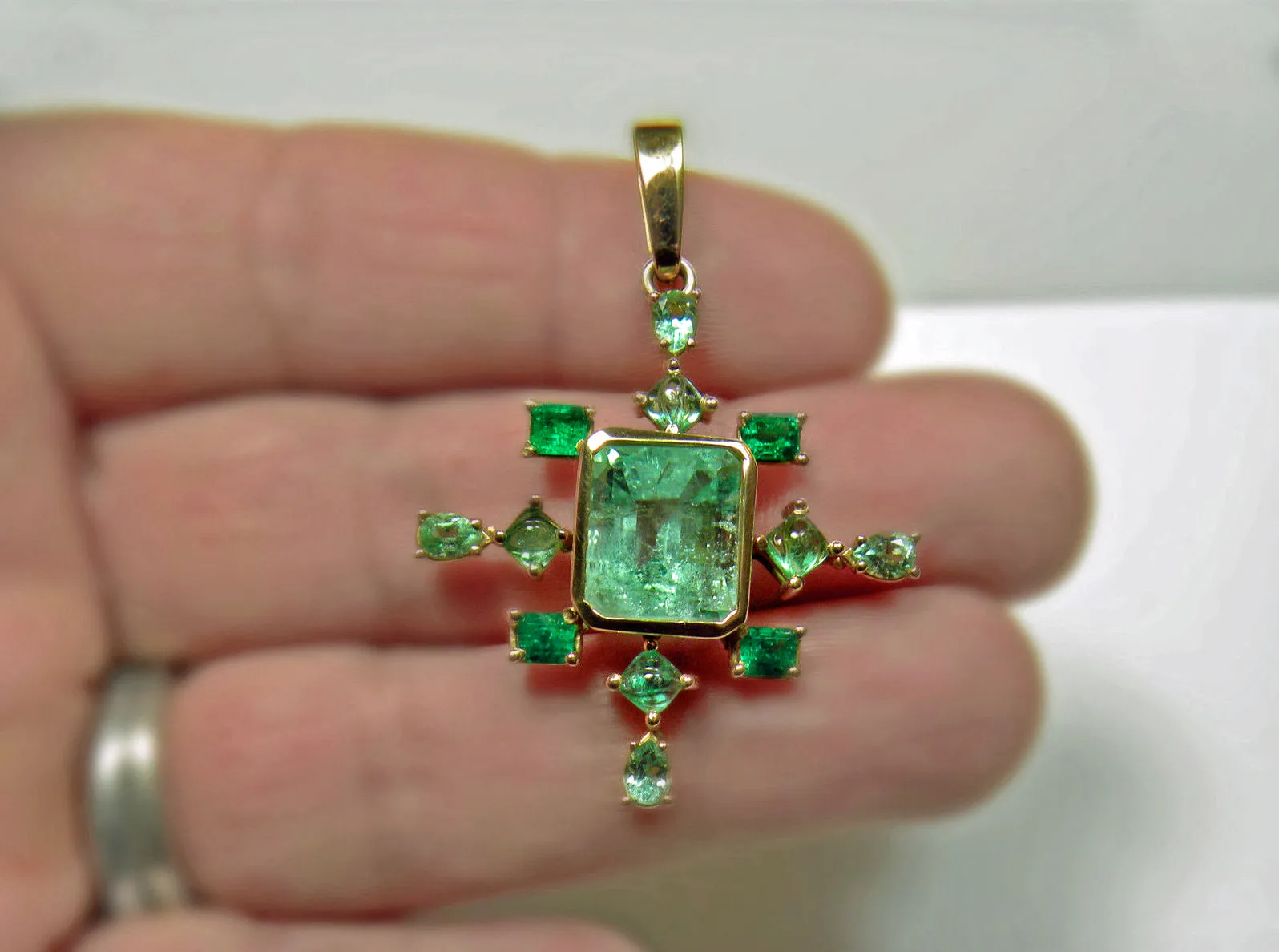 7.40 Carat Cluster Natural Colombian Emerald Pendant