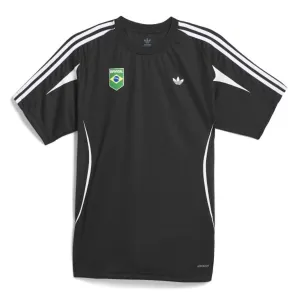 Heritage Crest Boutonnieres