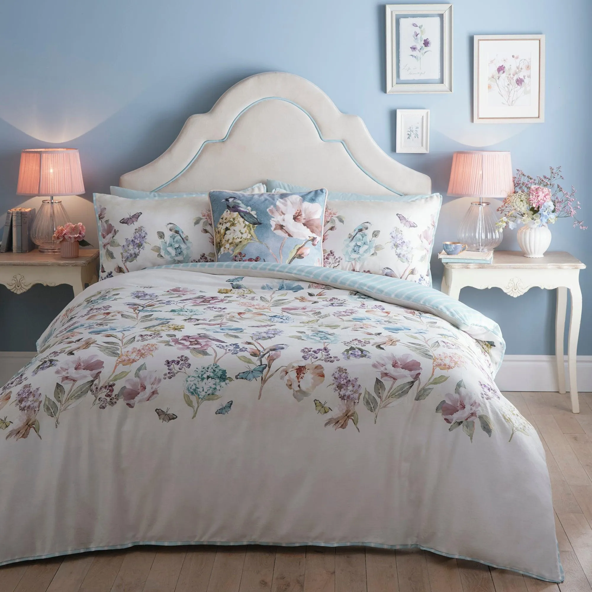 Appletree Heritage Portia Cushion - Multi