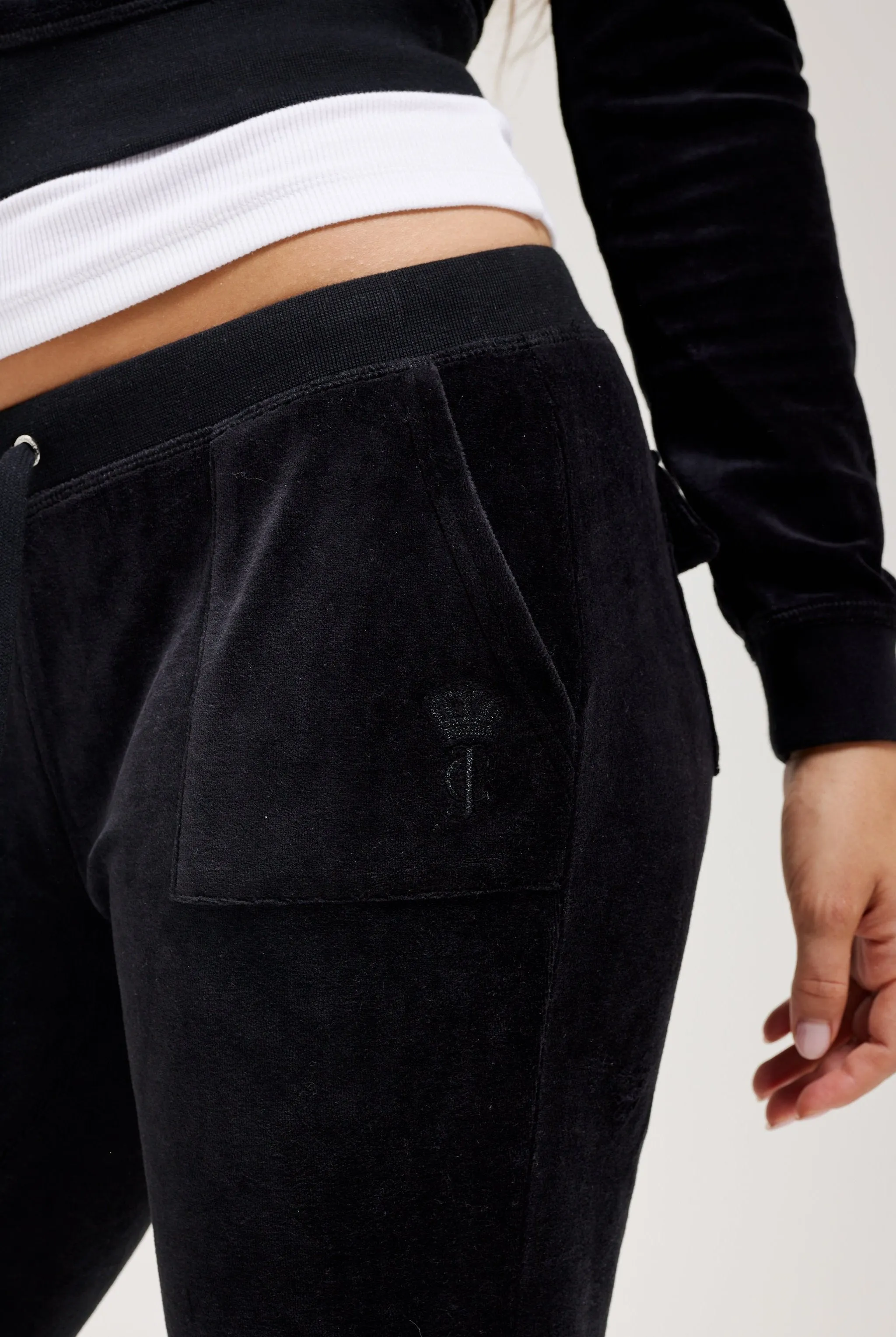 BLACK ULTRA LOW RISE BAMBOO VELOUR HERITAGE POCKETED BOTTOMS