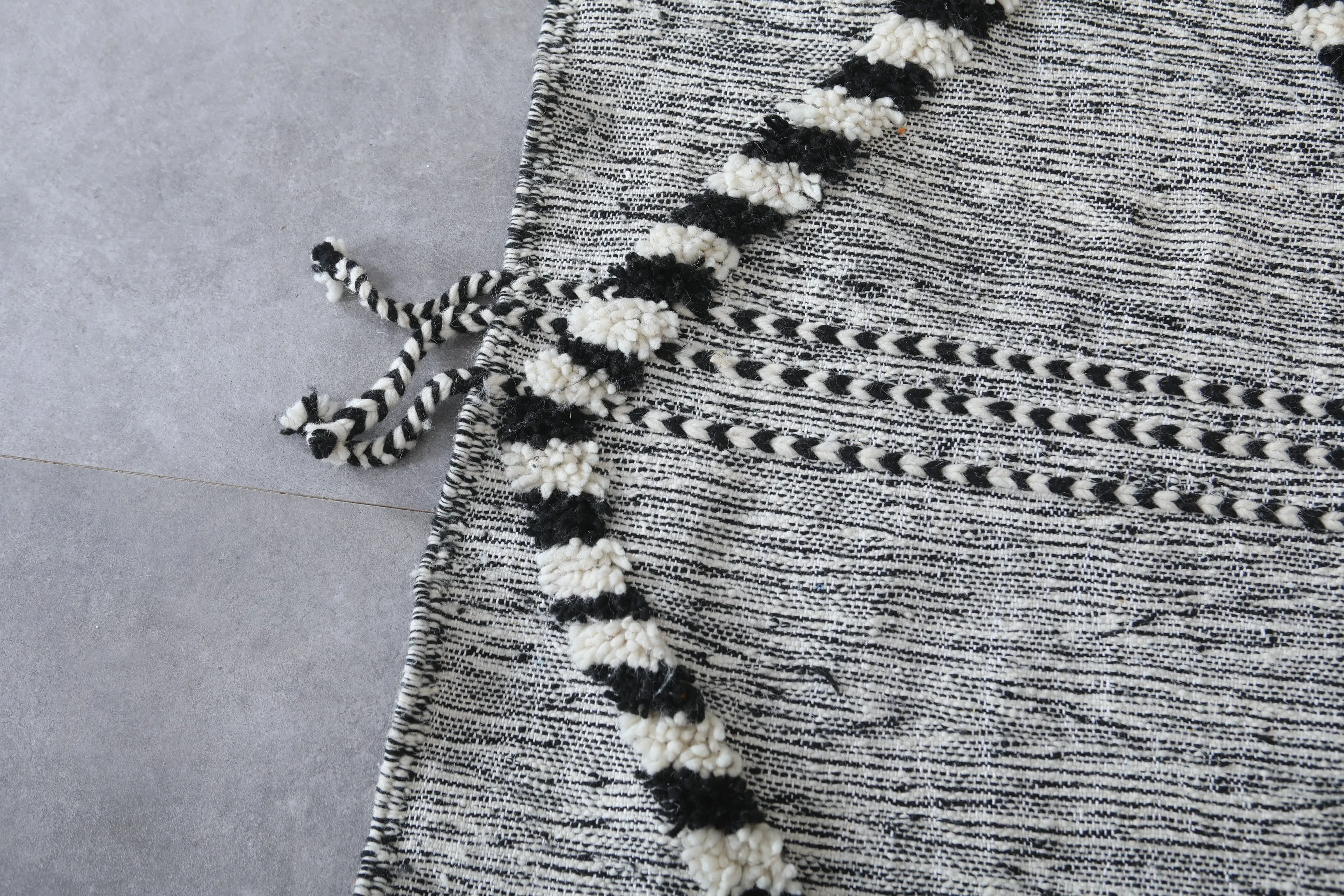 Custom Berber area rug - Hand knotted rug - Beni rug