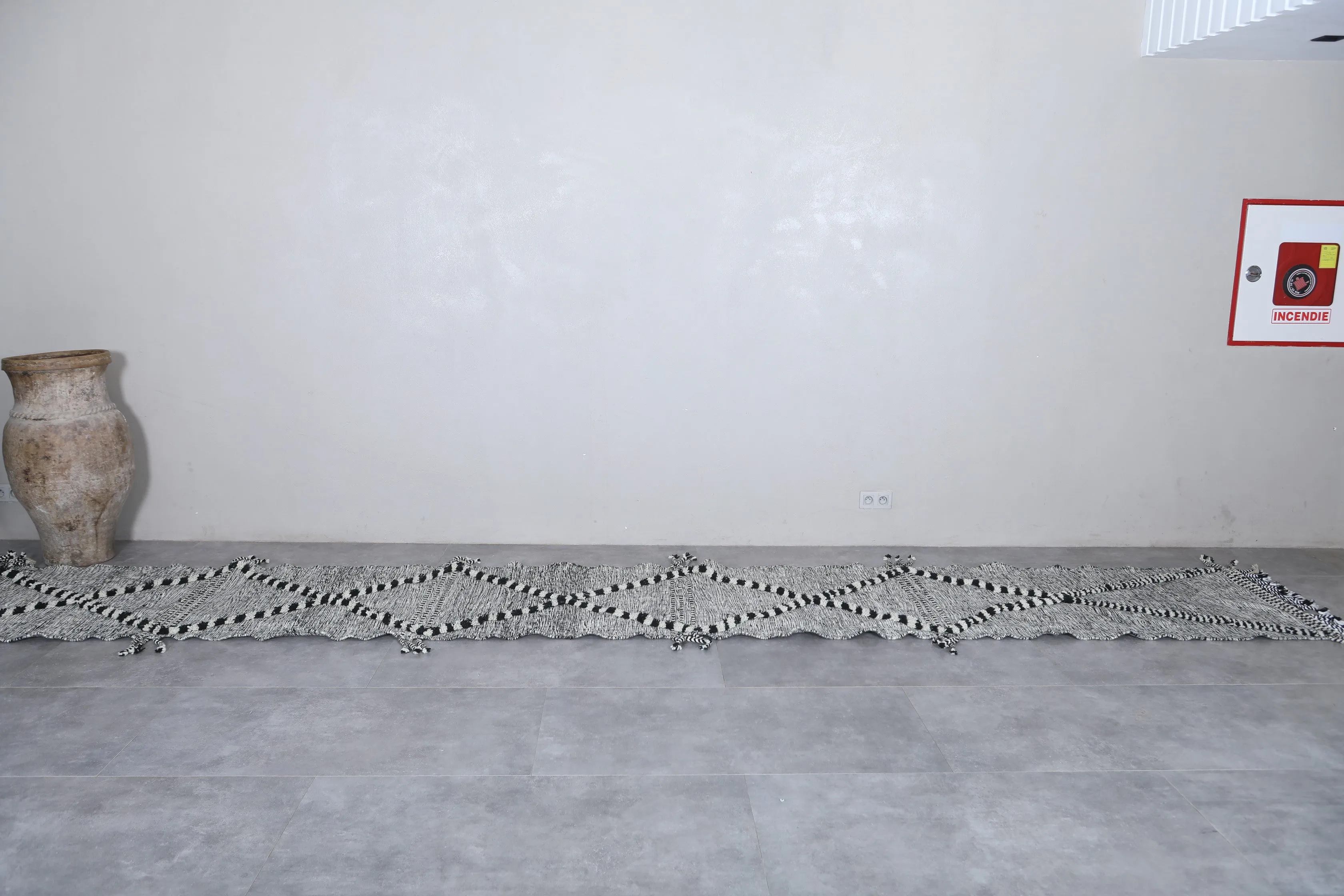 Custom Berber area rug - Hand knotted rug - Beni rug