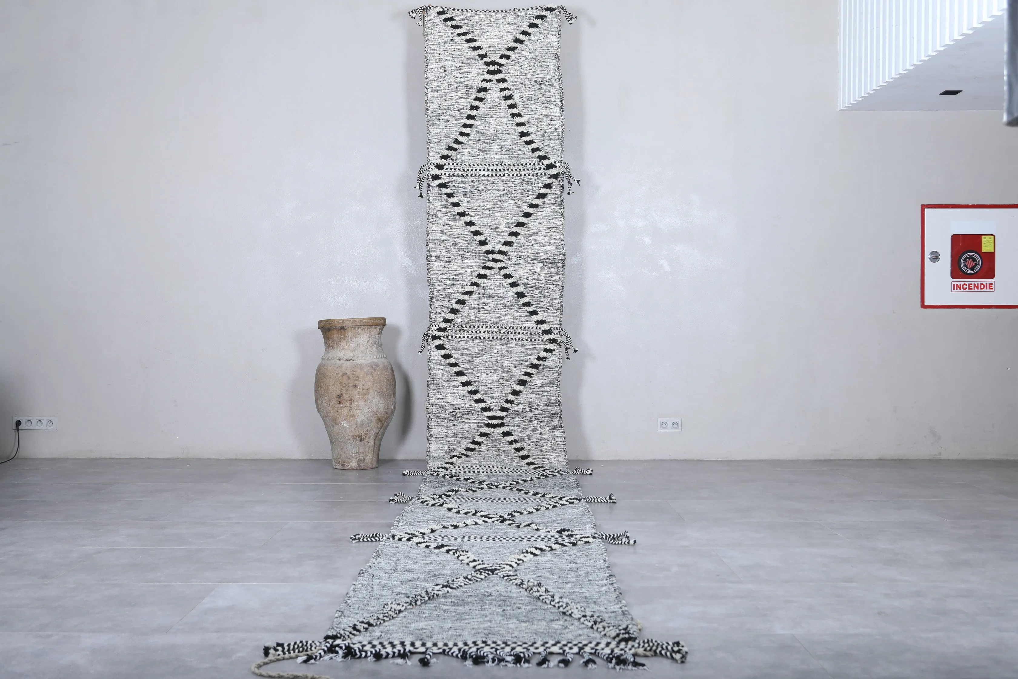 Custom Berber area rug - Hand knotted rug - Beni rug