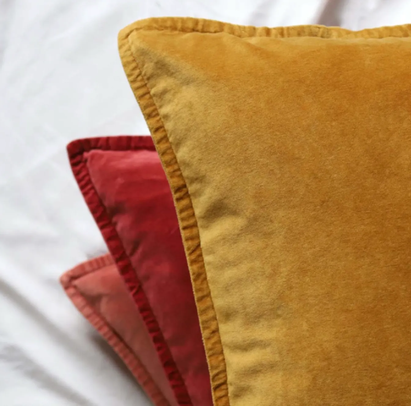 Golden Stone washed velvet Cushion