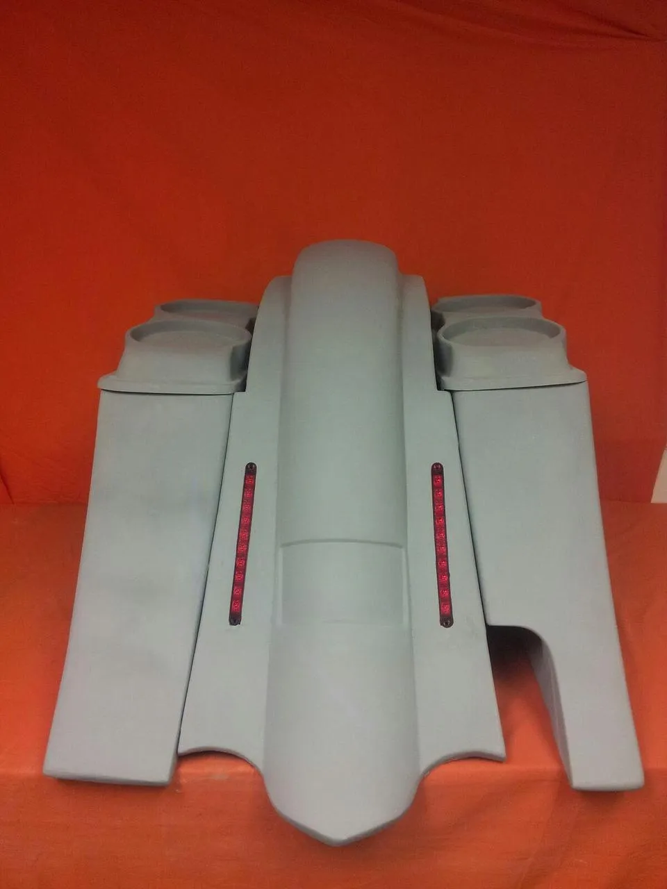 Harley Davidson 6" Heritage Softail Out & Down Extended Saddlebags dual 6.5" Speaker Lids   LED Fender Right Side Cut Out