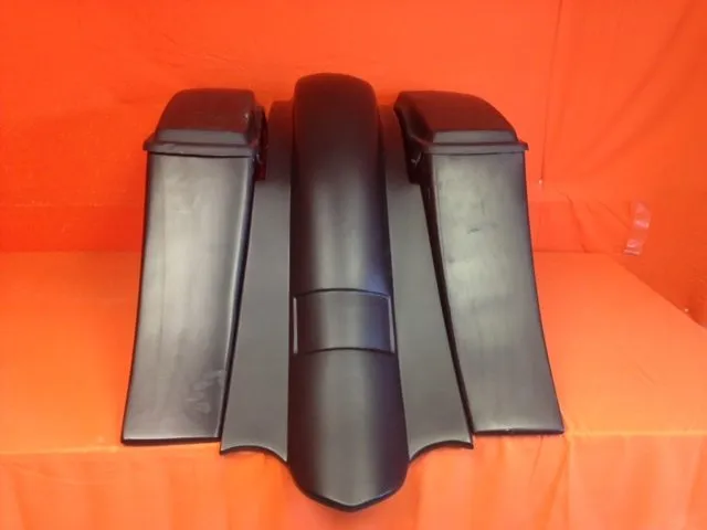Harley Davidson 6" Heritage Softail Out &amp; Down Extended Saddlebags, Lids   Fender No Cutouts