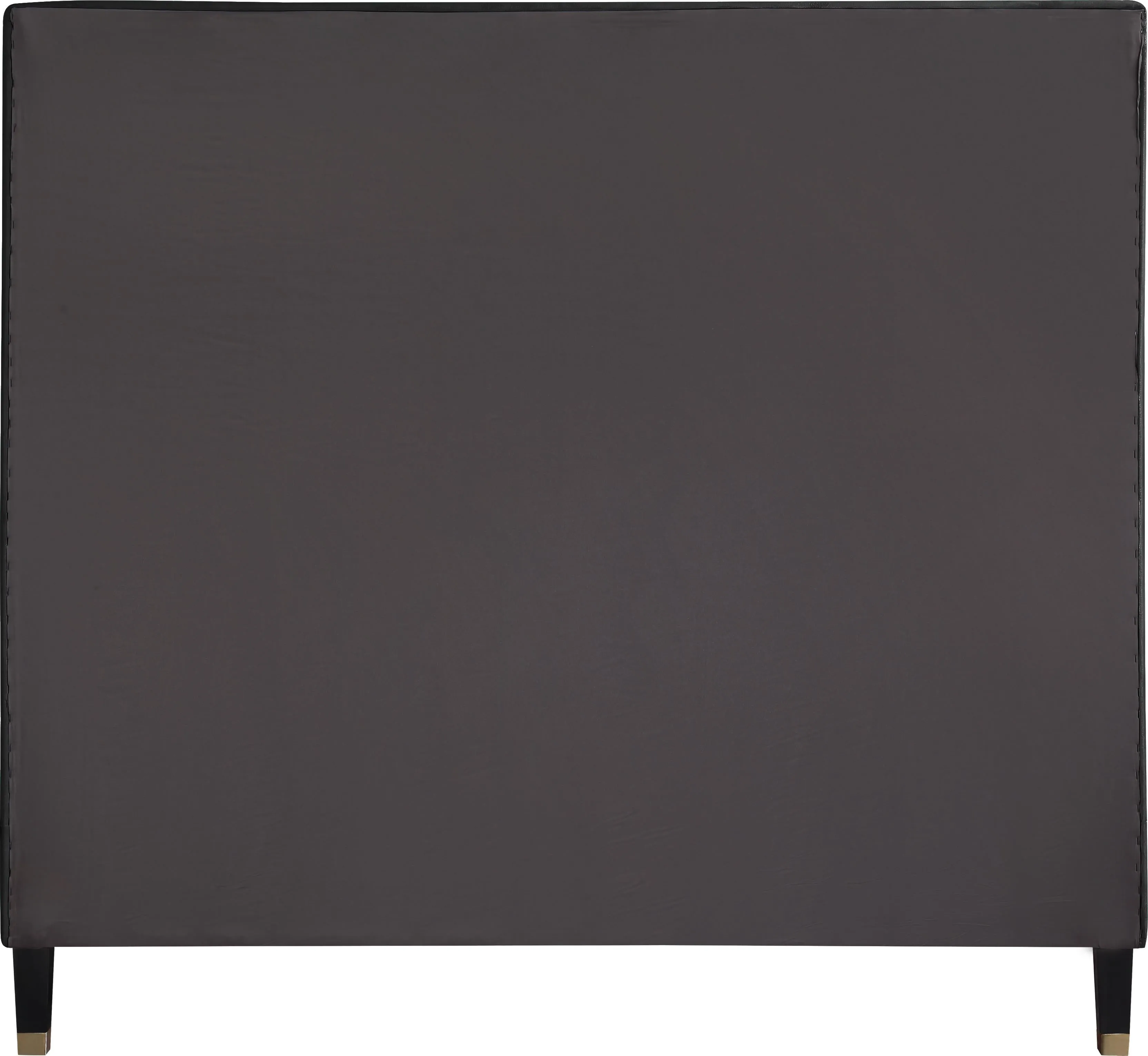 Harlie Black Velvet Full Bed
