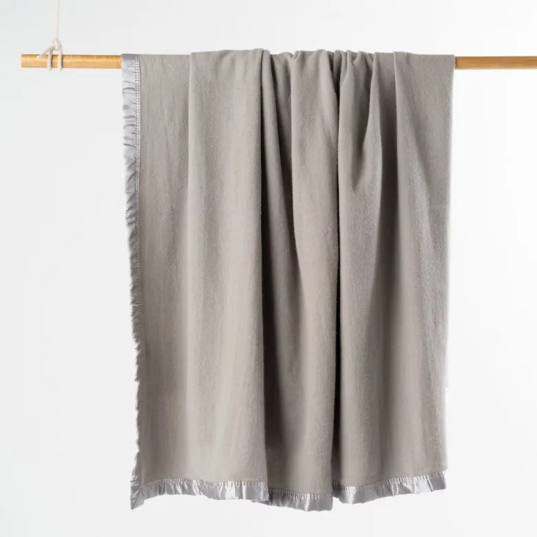 Jason Bedding AUSTRALIAN WOOL BLANKET W/SATIN TRIM EDGE 500gsm - Silver