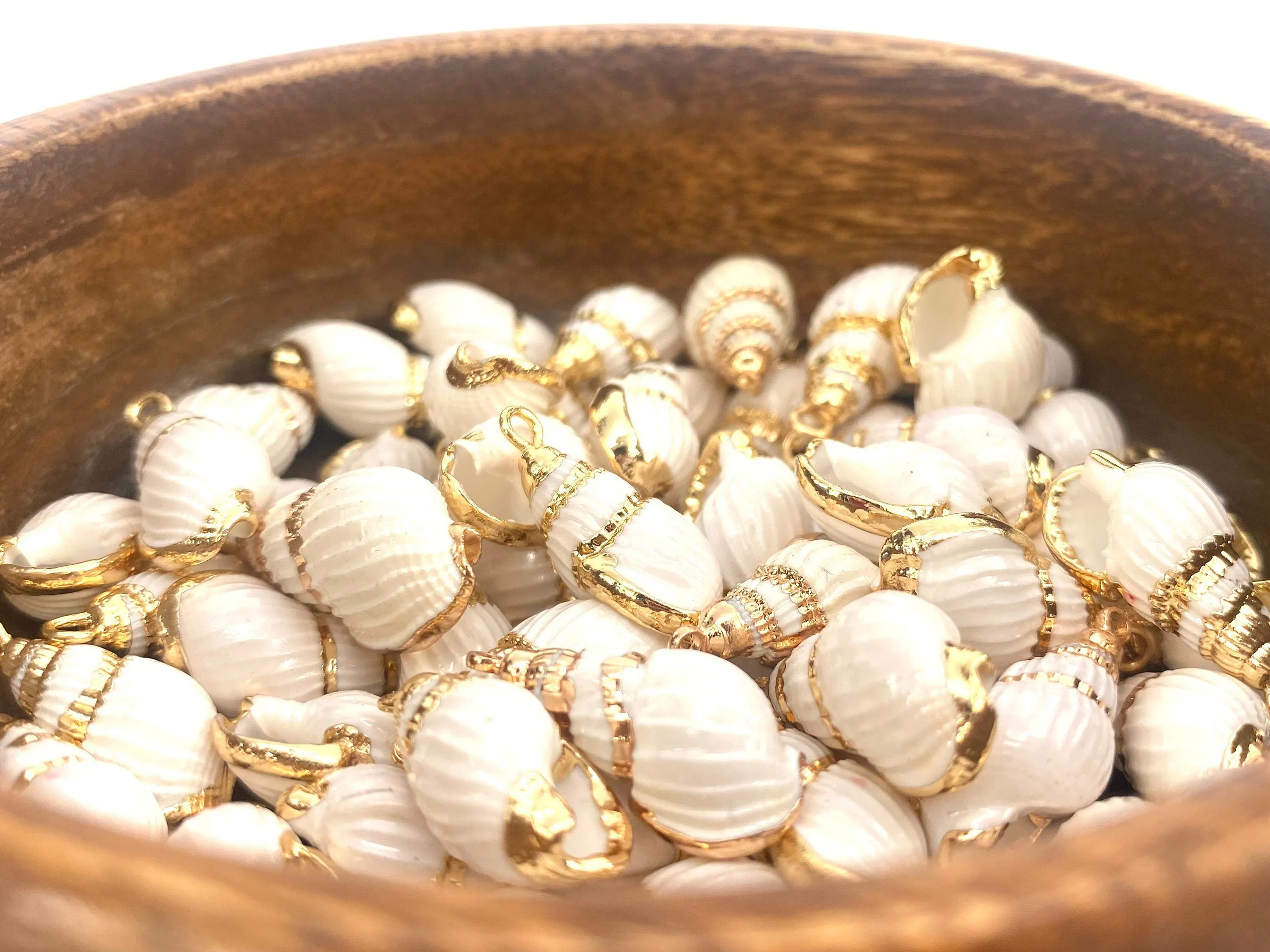 Mother Of Pearl Seashell Beads, Sku#M621