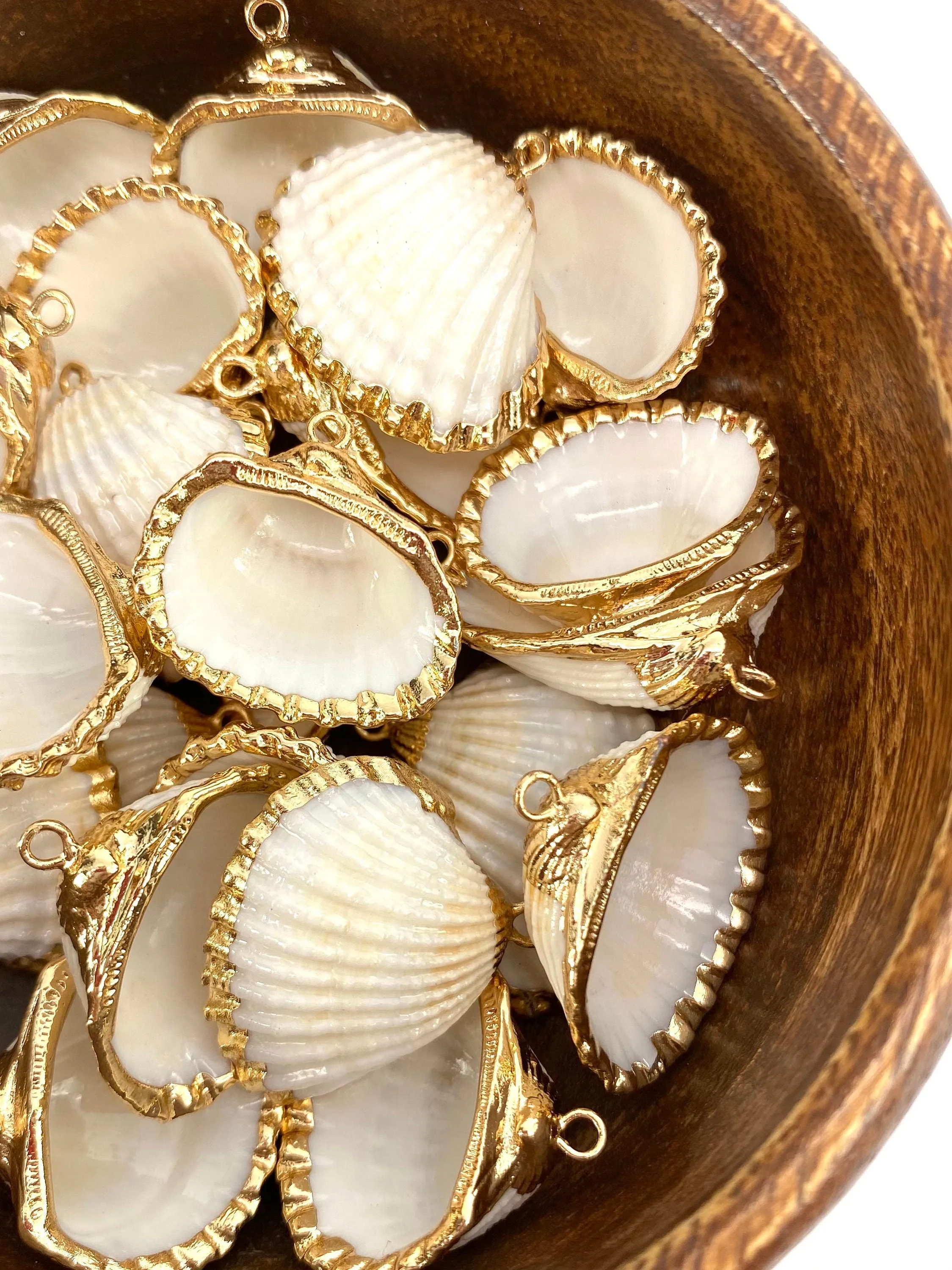 Mother Of Pearl Seashell With Alloy, Sku#M640