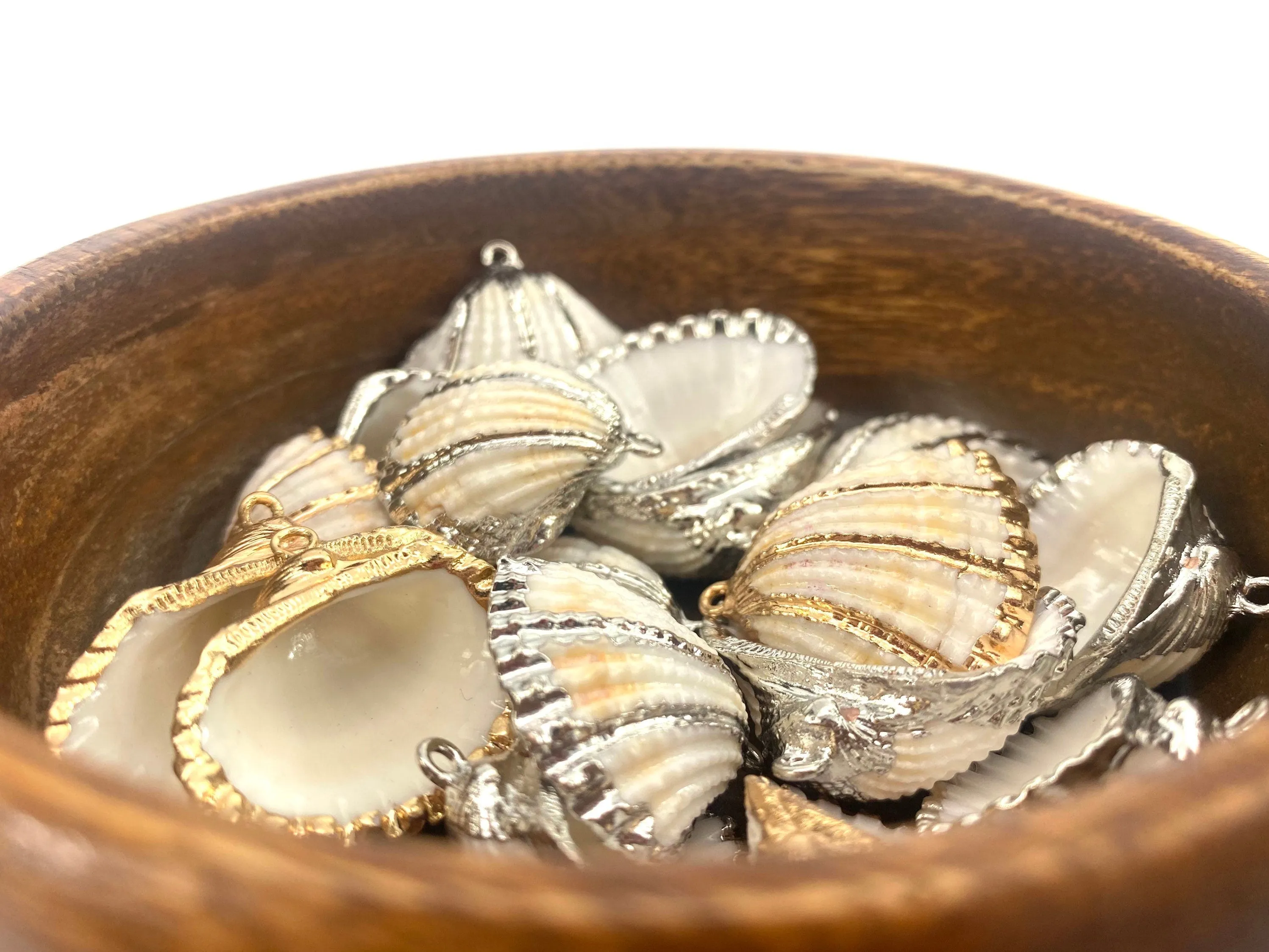 Mother Of Pearl Shells with Alloy, Sku#M657