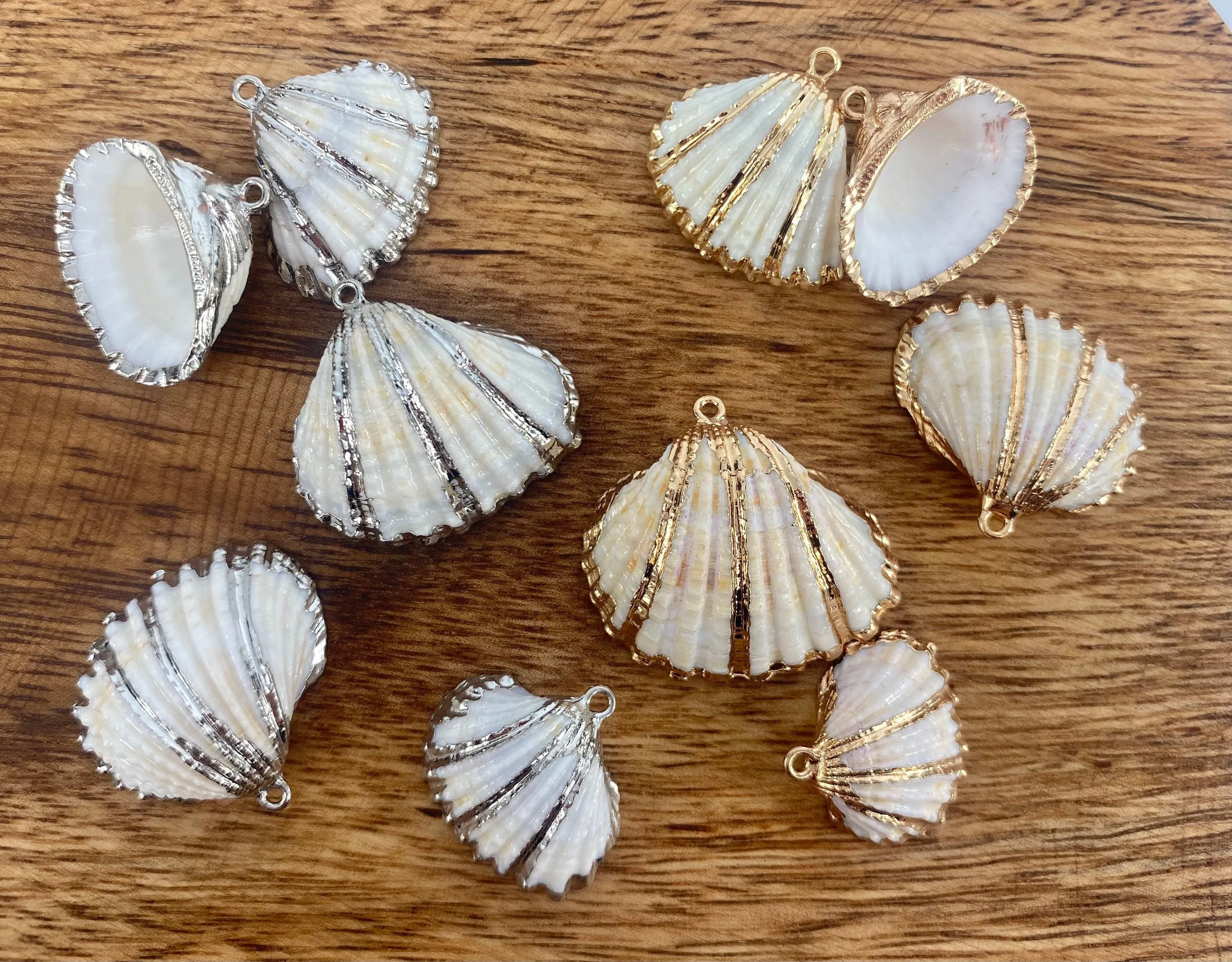 Mother Of Pearl Shells with Alloy, Sku#M657