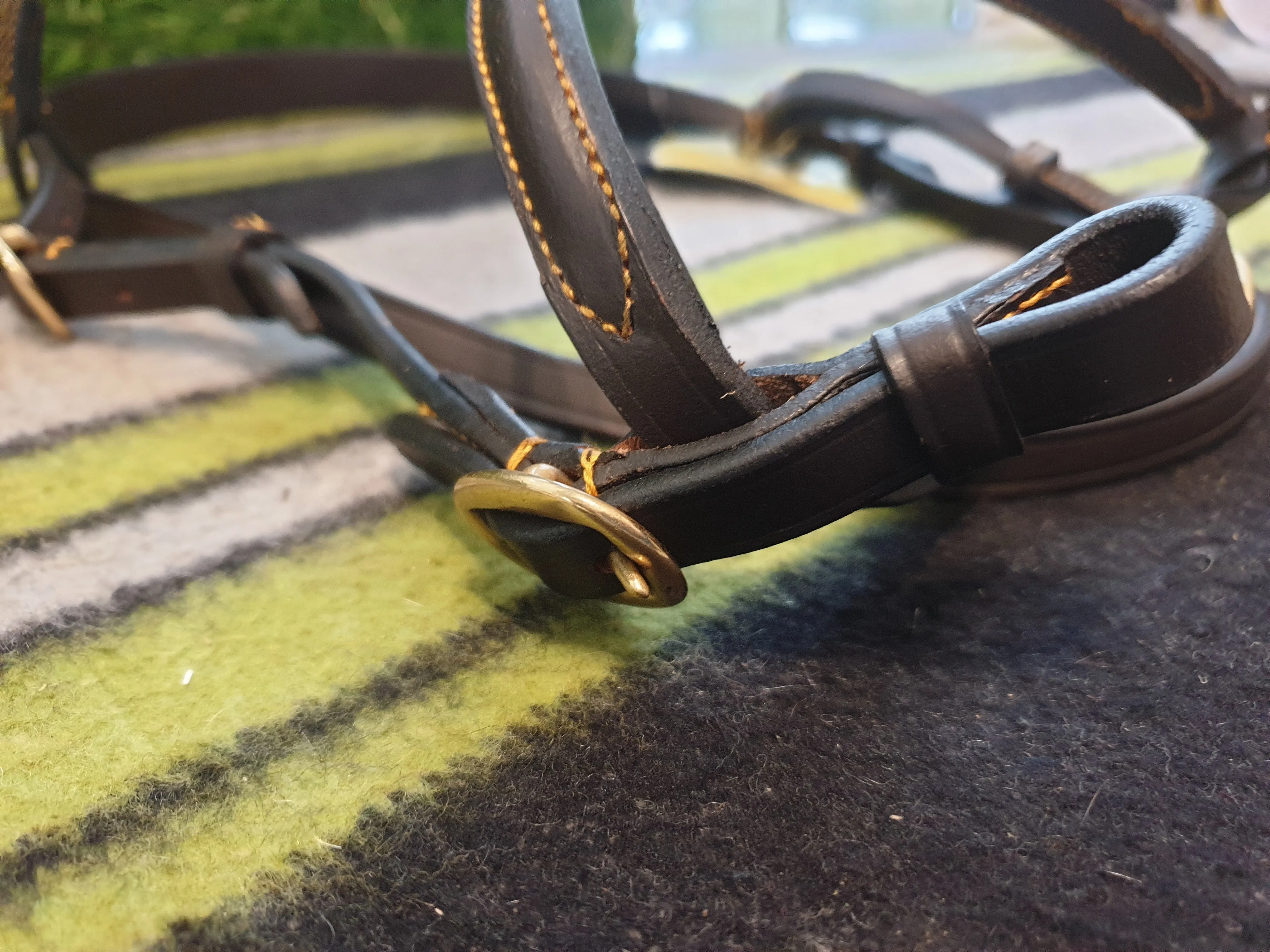 NEW WITH TAGS Brown Heritage leather In hand bridle with brass fittings FREE POSTAGE 🟢