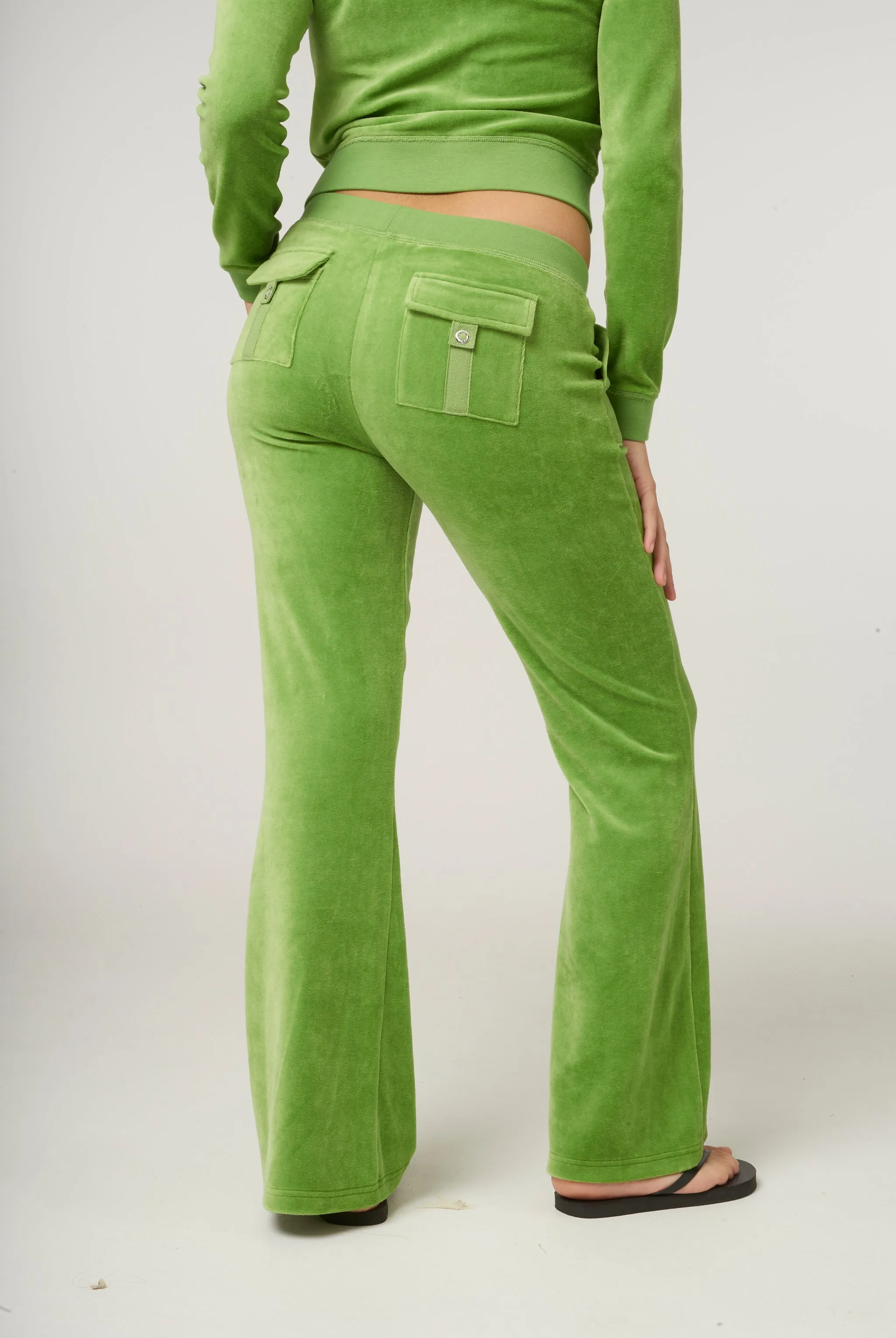 PIQUANT GREEN ULTRA LOW RISE BAMBOO VELOUR HERITAGE POCKETED BOTTOMS