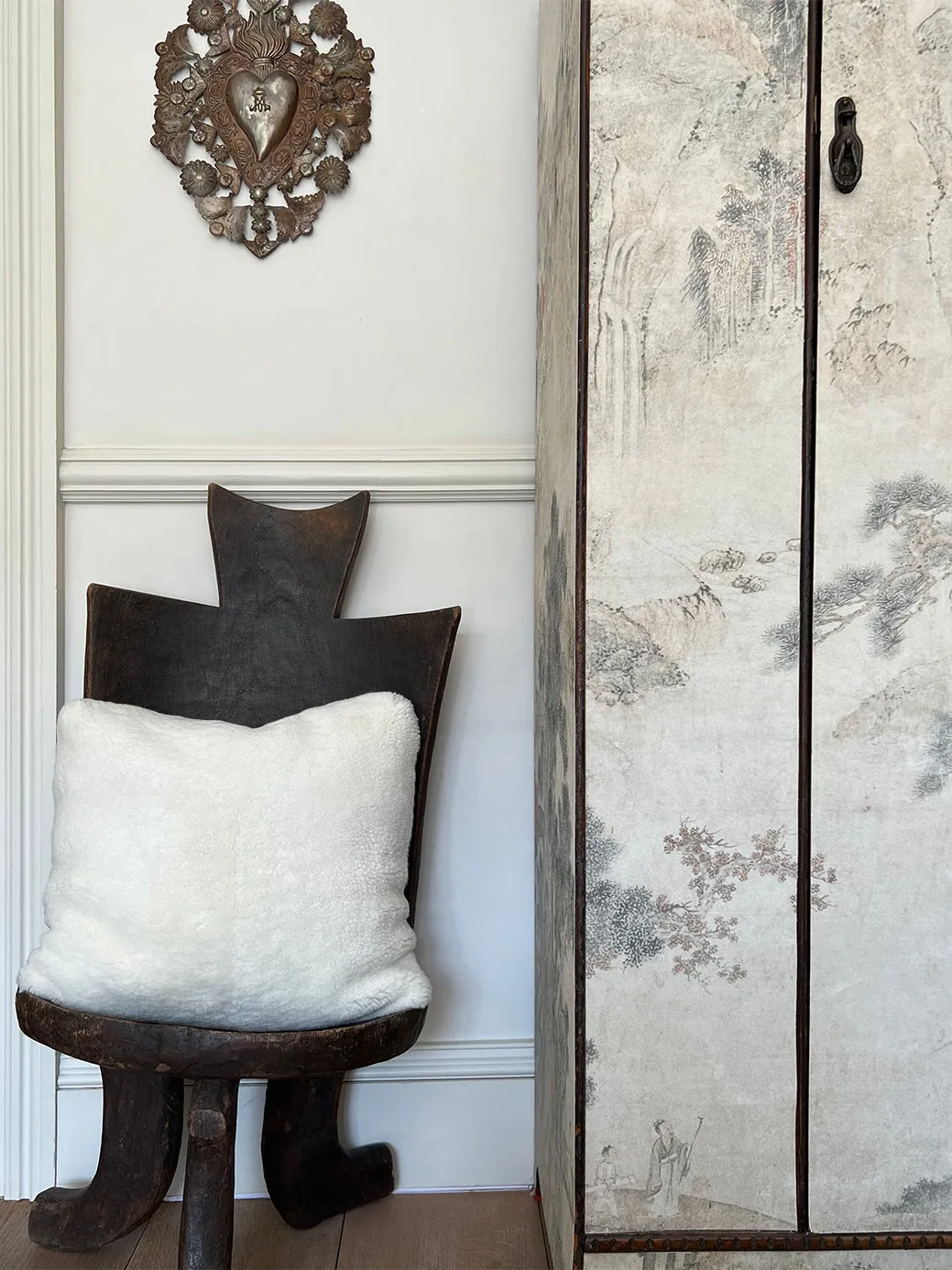 Shearling lumbar in cream