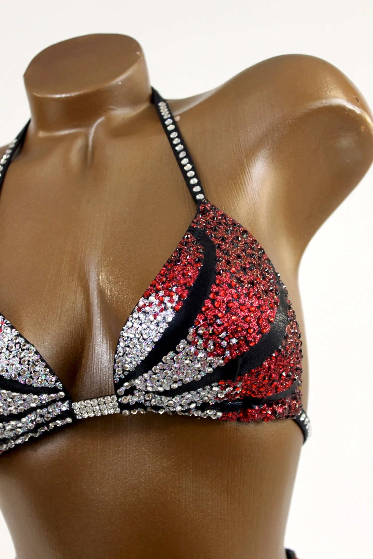Sparkling Red Gradient Figure Competition Suit