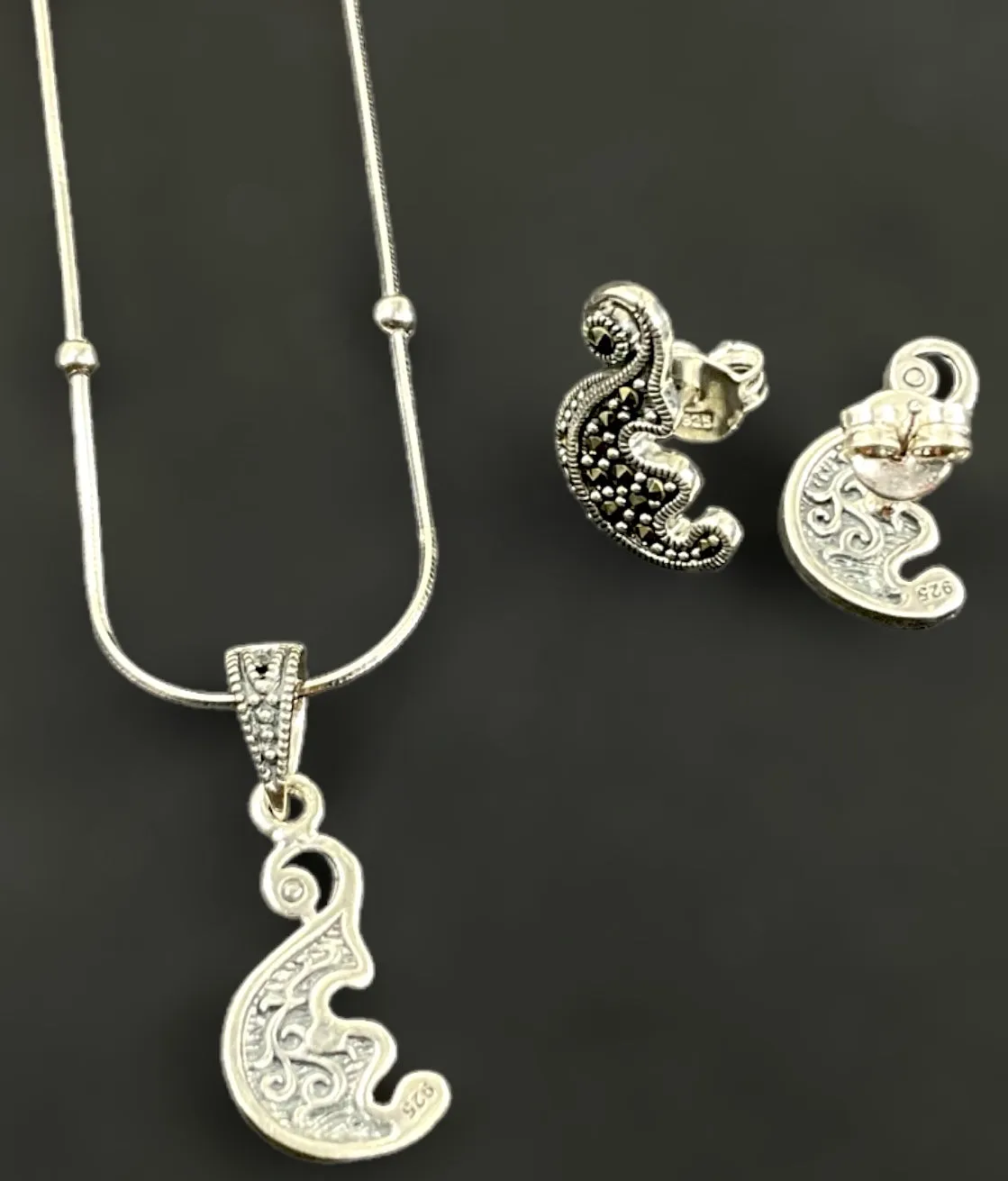 The Daivika Silver Marcasite Pendant Set
