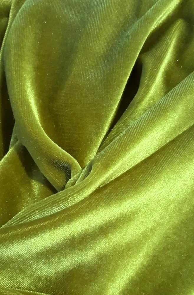 The Peridot Velvet Queen by Kim Hawthorne