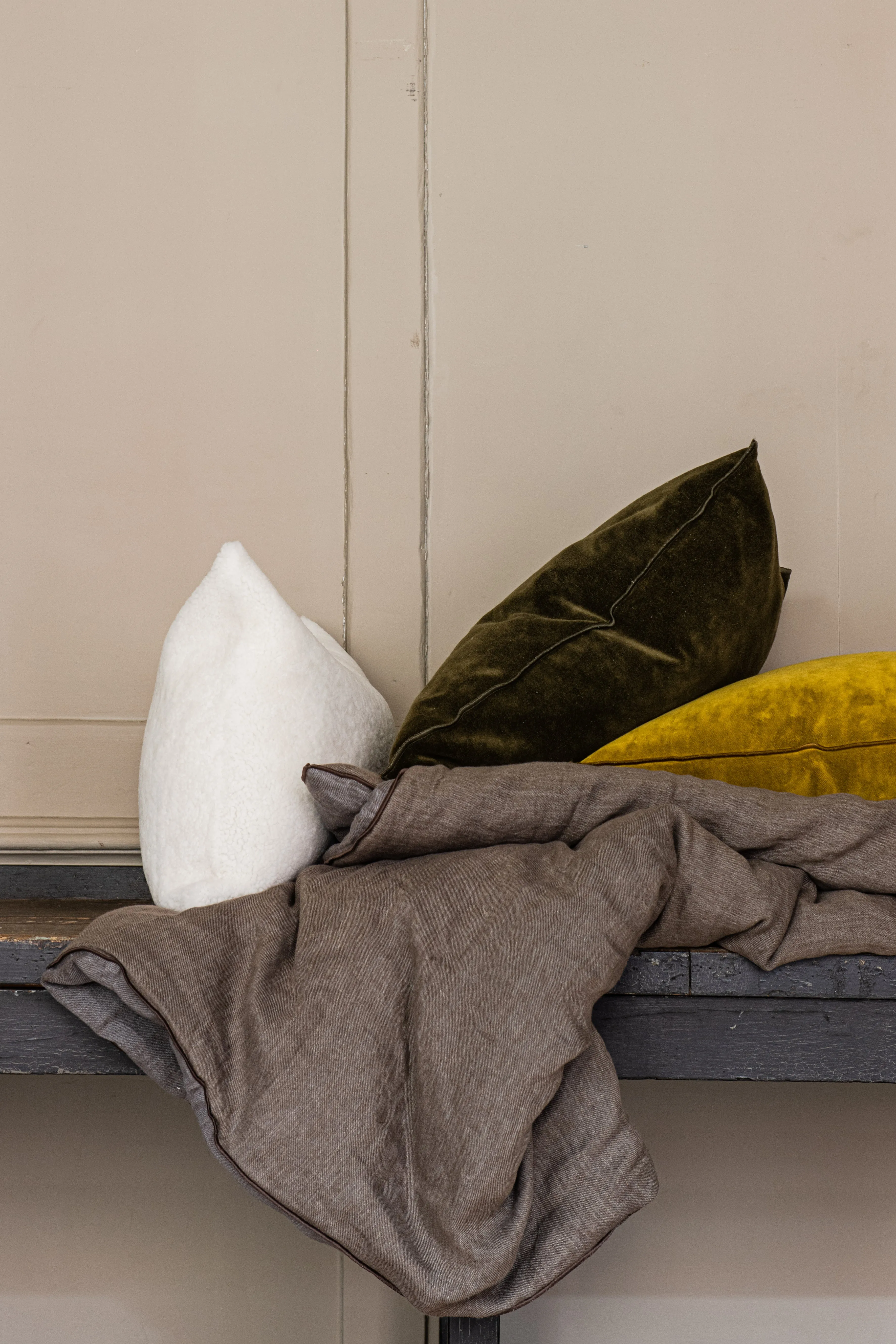 Velvet Lumbar in Khaki