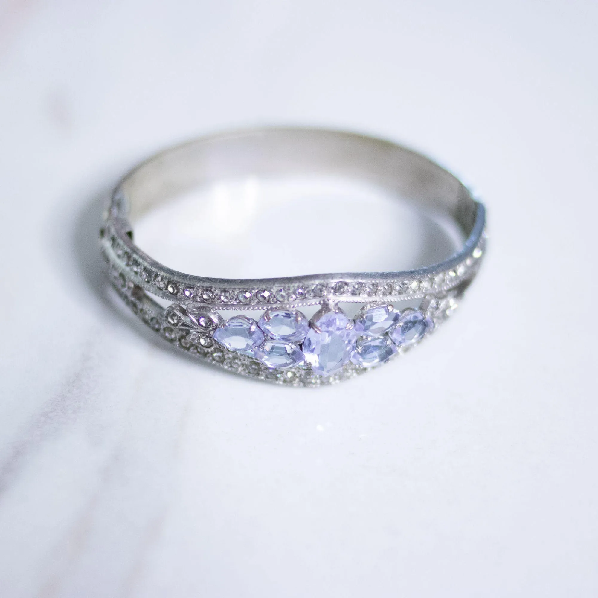 Vintage Art Deco Tanzanite Crystal and Rhinestone Hinged Bangle Bracelet